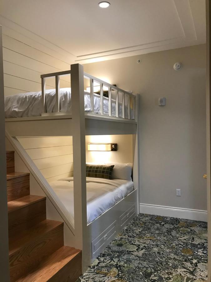 The Inn At Meadowbrook Όβερλαντ Παρκ Εξωτερικό φωτογραφία