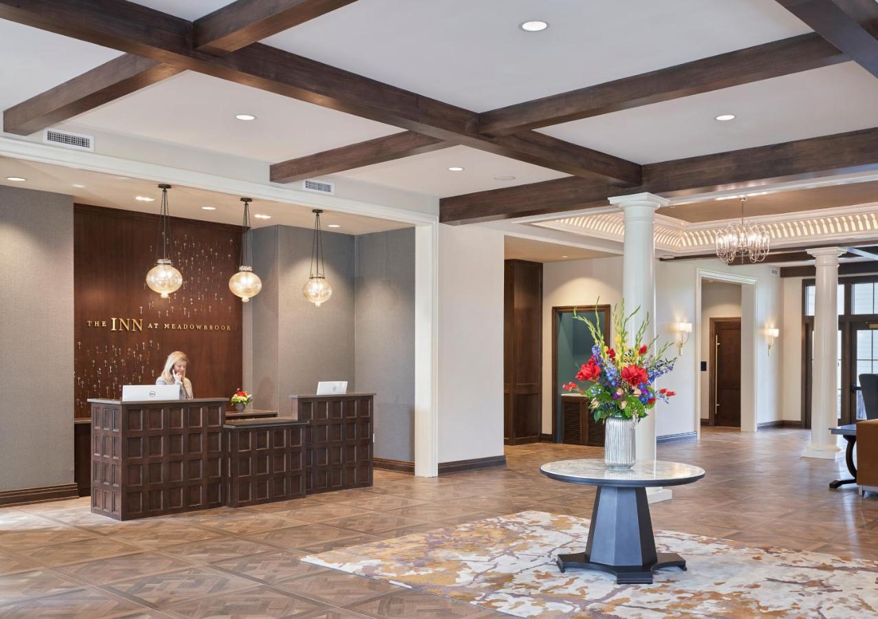 The Inn At Meadowbrook Όβερλαντ Παρκ Εξωτερικό φωτογραφία
