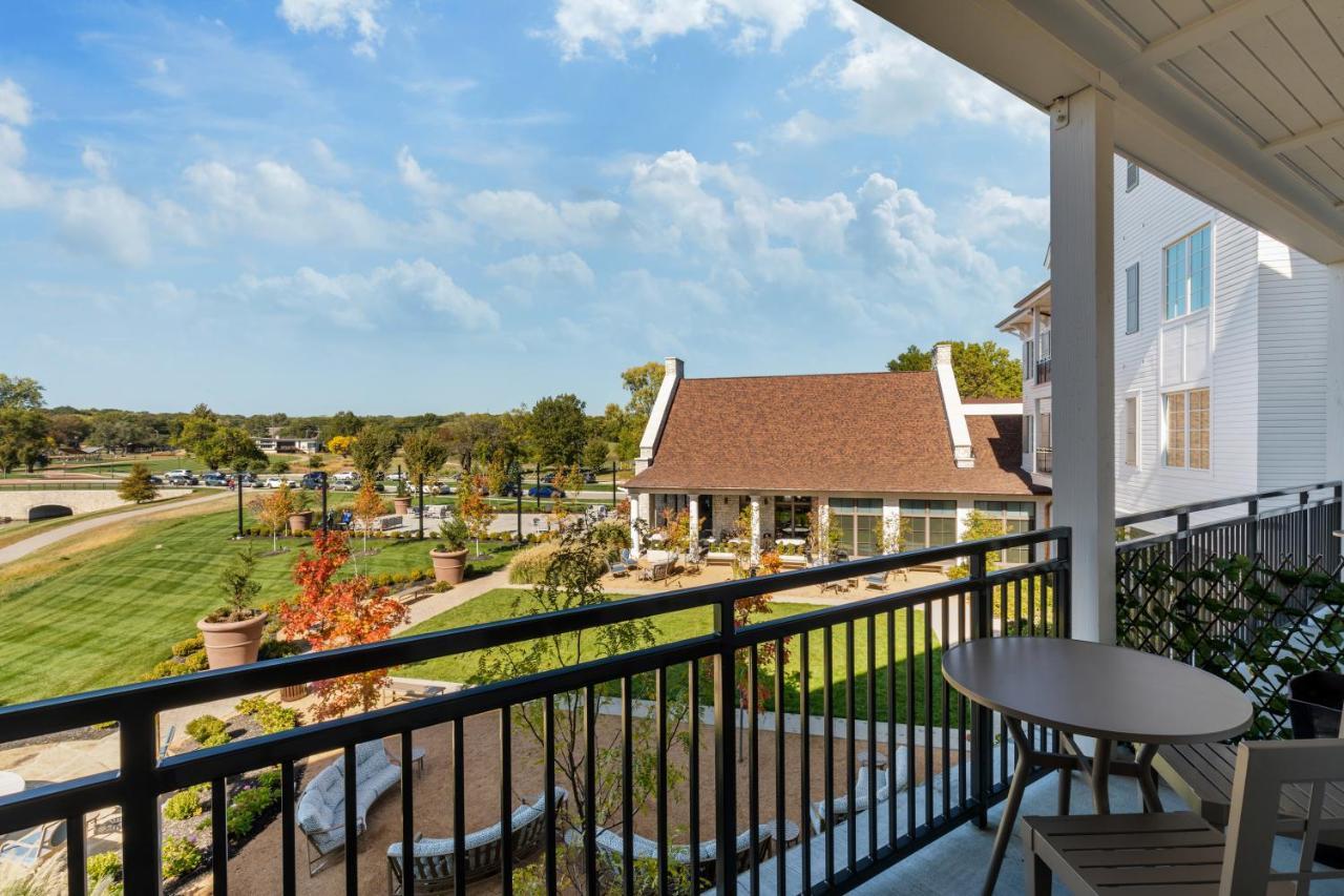 The Inn At Meadowbrook Όβερλαντ Παρκ Εξωτερικό φωτογραφία